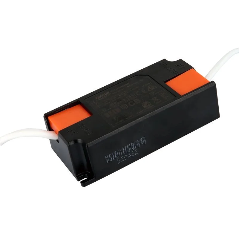Árcsökkenés Meghajtó LPM 50W panelekhez 230VAC, 0,3A/24-45 VDC, 1000mA LPD50W Tracon